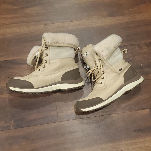 Women's Beige Winter Boots - Picture 3 of 16